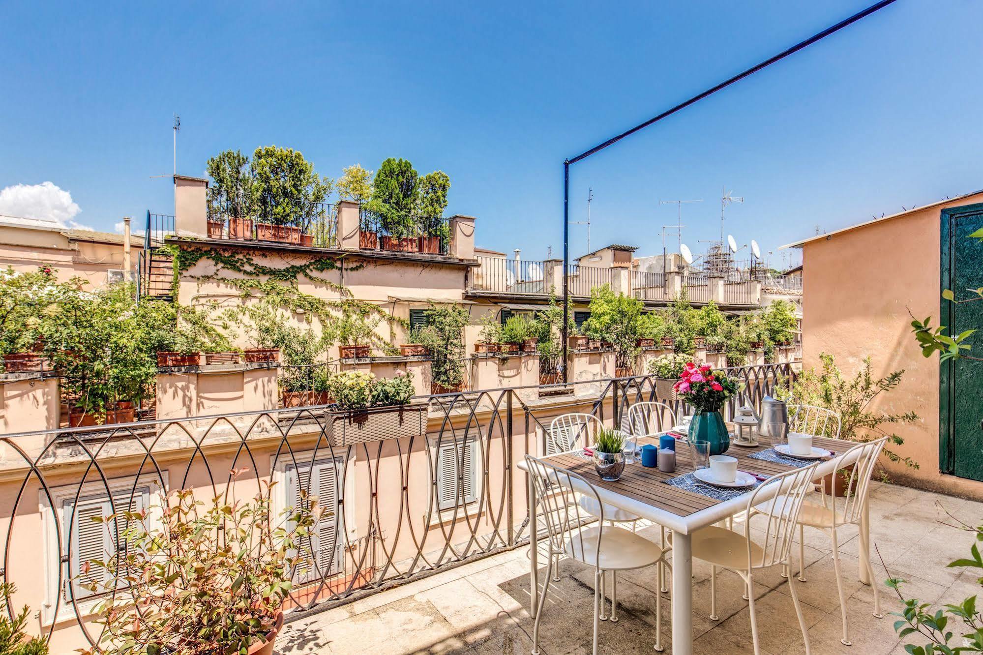 Aweshomeitaly - Spagna Glamour Life Penthouse Rom Exterior foto